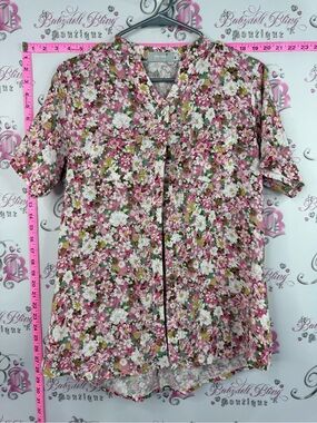 per una Pink Floral Button-Front Short Sleeve Top